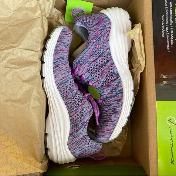 NEW Nurse Mates Tabor Purple Woven Women 6M Slip Resistant Align Tennis shoes - Picture 2 of 9